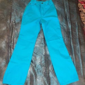Vintage Newport News Jeanology Turquoise Jeans, Size 6, pre-owned, super cute!!!